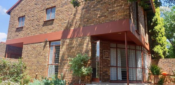Property For Sale in La Montagne, Pretoria